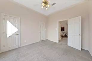 5605 Bailey Ct, Arlington, TX 76017 - Photo 16