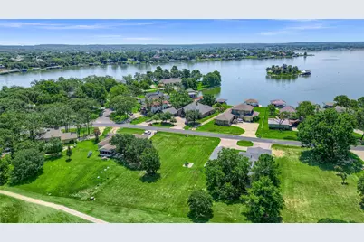 822 Kiowa Drive W, Lake Kiowa, TX 76240 - Photo 6