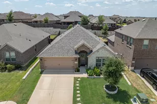 3613 Sabine Dr, Little Elm, TX 75068 - Photo 2