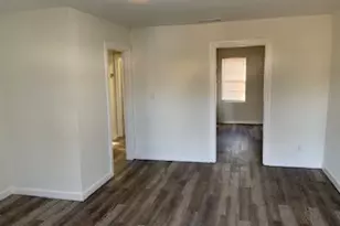 3328 Lynnfield Dr, Fort Worth, TX 76103 - Photo 2