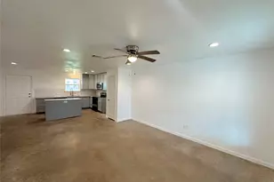 108 W Adams St, Itasca, TX 76055 - Photo 2