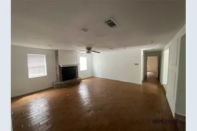 2620 Roberts Cut Off, Sansom Park, TX 76114 - Photo 8