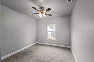 1223 Wesley St, Greenville, TX 75401 - Photo 12