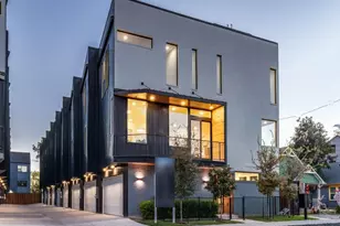 426 W 9th St, Dallas, TX 75208 - Photo 2