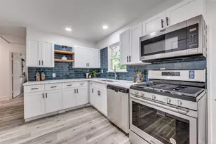 909 Lexington Dr, Irving, TX 75061 - Photo 4