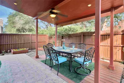 9352 Riverwalk Lane, Irving, TX 75063 - Photo 14