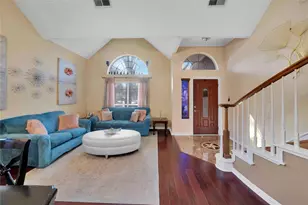 9352 Riverwalk Ln, Irving, TX 75063 - Photo 6