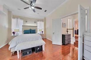 9352 Riverwalk Ln, Irving, TX 75063 - Photo 28