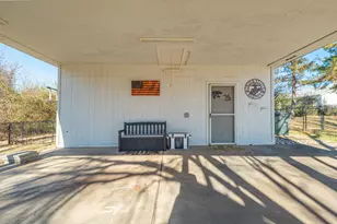 100 San Chez Dr, Lake Kiowa, TX 76240 - Photo 30