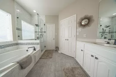 100 San Chez Drive, Lake Kiowa, TX 76240 - Photo 18