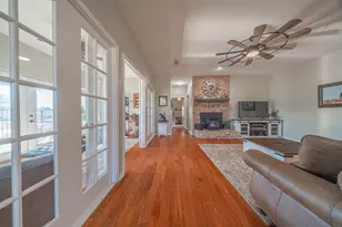 100 San Chez Dr, Lake Kiowa, TX 76240 - Photo 8