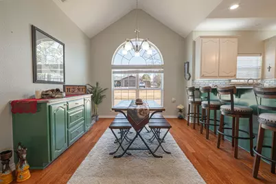 100 San Chez Drive, Lake Kiowa, TX 76240 - Photo 4