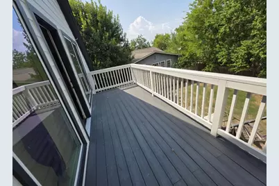 2410 E Bayshore Drive, Dickinson, TX 77539 - Photo 12