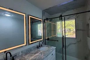 2410 E Bayshore Dr, Dickinson, TX 77539 - Photo 4