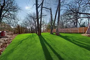 616 E Shepherd St, Denison, TX 75021 - Photo 8