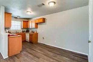 1416 E Mulkey St, Fort Worth, TX 76104 - Photo 6