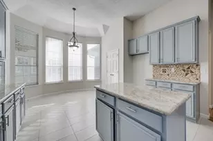 214 Jennifer Ln, Arlington, TX 76002 - Photo 8