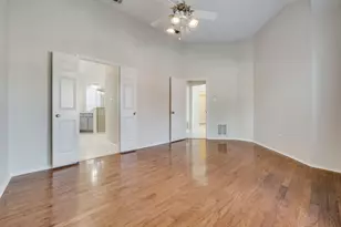 214 Jennifer Ln, Arlington, TX 76002 - Photo 14