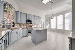 214 Jennifer Ln, Arlington, TX 76002 - Photo 8