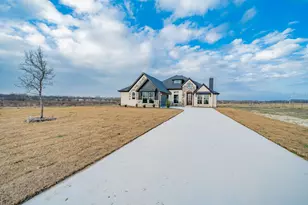 424 Deer Ln, Celeste, TX 75423 - Photo 4