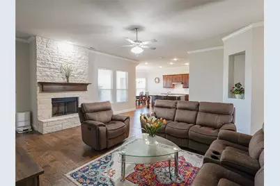 140 Independence Drive, Joshua, TX 76058 - Photo 4