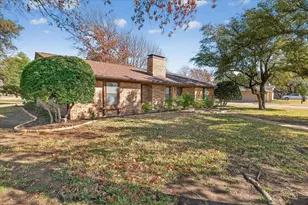 137 Creek Courts Dr, Trophy Club, TX 76262 - Photo 2