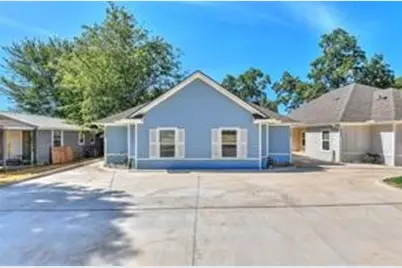 1042 W Dubois Street, Denison, TX 75020 - Photo 1