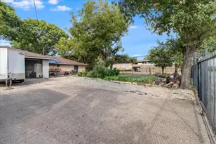 3483 Navajo Cir, Dallas, TX 75224 - Photo 26