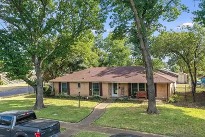 3483 Navajo Circle, Dallas, TX 75224 - Photo 4