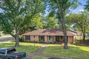 3483 Navajo Cir, Dallas, TX 75224 - Photo 4