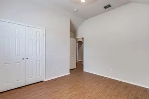 5137 Breeze Hollow Ct, Fort Worth, TX 76179 - Photo 6