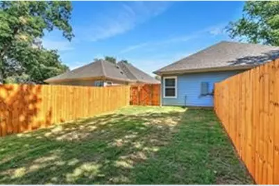 519 W Bond Street, Denison, TX 75020 - Photo 14