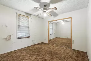 221 E 7th St, Weatherford, TX 76086 - Photo 22