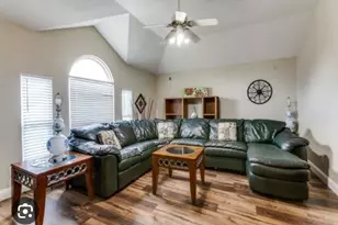 2306 Edinburgh Way, Garland, TX 75040 - Photo 2