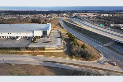 901 NW 19th Street, Grand Prairie, TX 75050 - Photo 12