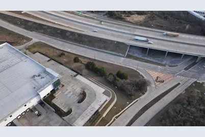 901 NW 19th Street, Grand Prairie, TX 75050 - Photo 6