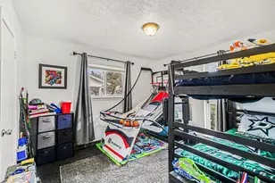 2421 Parkwood Dr, Grand Prairie, TX 75050 - Photo 14