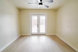 2302 Greenhill Dr, Carrollton, TX 75006 - Photo 8