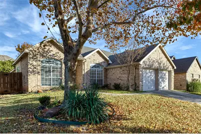 5541 Dunn Hill Drive, Fort Worth, TX 76137 - Photo 2