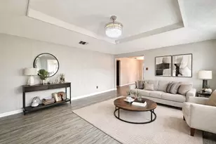 923 Wayne Ave, Duncanville, TX 75137 - Photo 4