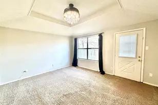 923 Wayne Ave, Duncanville, TX 75137 - Photo 8