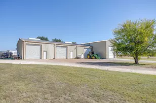12801 County Rd 1117, Cleburne, TX 76033 - Photo 36