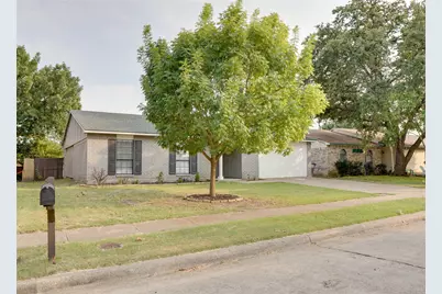 728 Wandering Way Drive, Allen, TX 75002 - Photo 1