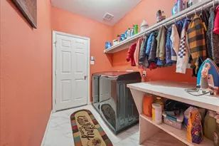 547 Breton Dr, Grand Prairie, TX 75052 - Photo 30