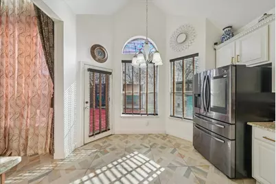 547 Breton Drive, Grand Prairie, TX 75052 - Photo 6