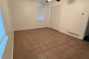 2217 Linwood Ln, Irving, TX 75061 - Photo 4