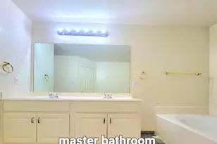 1056 Wood Brook Dr, Grand Prairie, TX 75052 - Photo 14