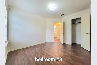 1056 Wood Brook Drive, Grand Prairie, TX 75052 - Photo 20