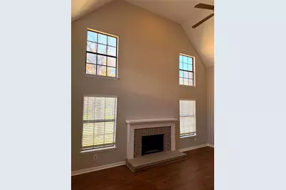 1000 Lamesa Court, Irving, TX 75063 - Photo 4