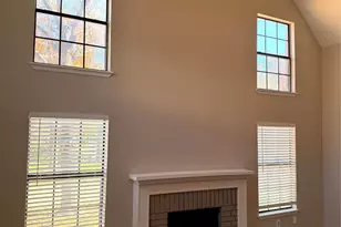 1000 Lamesa Ct, Irving, TX 75063 - Photo 4